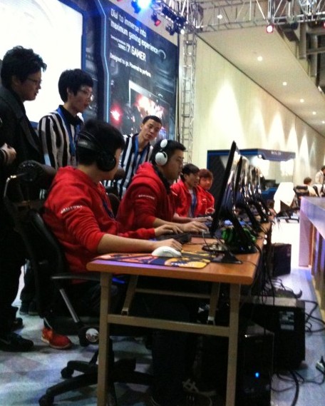 也向世界展 也向世界展