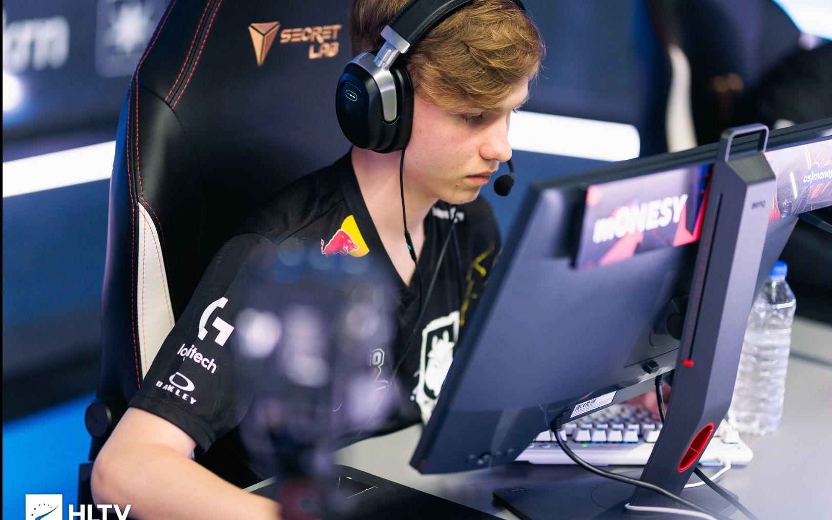 经济利益的 经济利益的