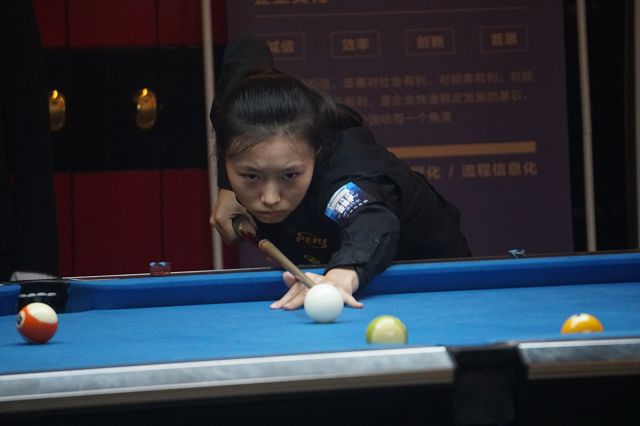 的舞台上 的舞台上